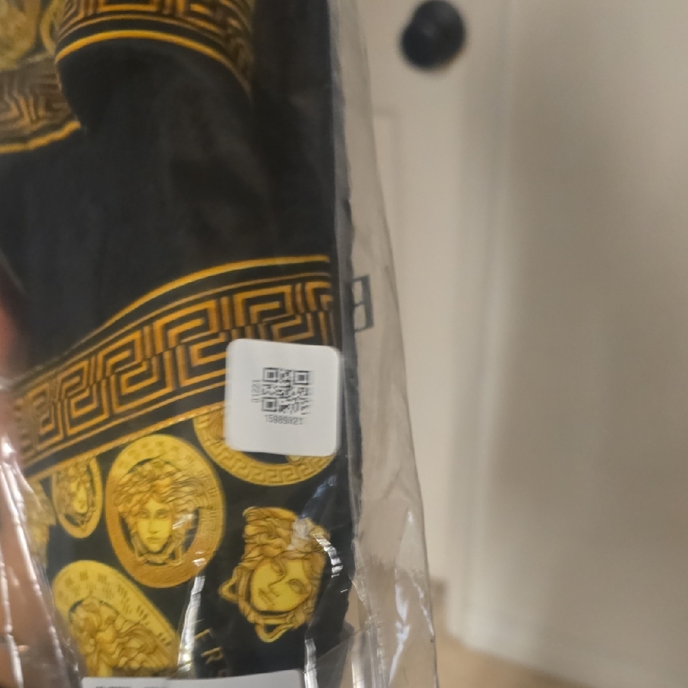 Versace Black and Gold Slippers NWT This Can Be Unisex - Picture 4 of 6